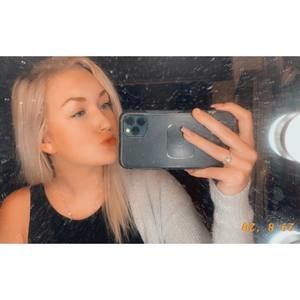 Meet your Posher, Abby